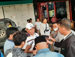 Masyarakat dan Aktivis Antusias Jemput Kedatangan PHS di Mamuju