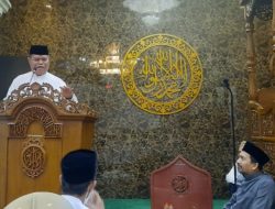 Ceramah Tarwih, Rektor UNM : Kita Bersyukur Bisa Berkumpul Beribadah