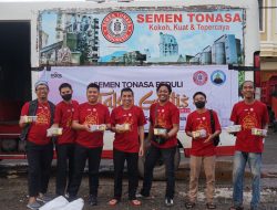 Semarakkan Bulan Suci Ramadhan, PT Semen Tonasa Bagi-bagi Takjil Gratis