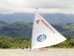 Festival Sandeq 2022, Merpati Putih Sponsor PHS Kalahkan Cahaya Sulbar Sponsor Polman Jago