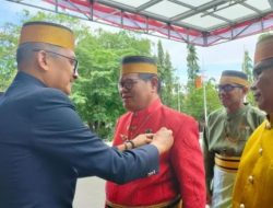 HUT ke 77 Kemerdekaan RI, Rektor UNM Raih Satyalancana 30 Tahun