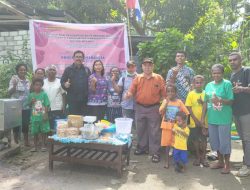 UNIPA dan UNM Berdayakan Masyarakat Papua Lewat Program Kosabangsa Pembuatan Kue dari Sagu