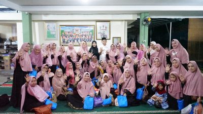 Panglima Ta’ Ajak Majelis Taklim dan Juru Parkir Buka Puasa Bersama