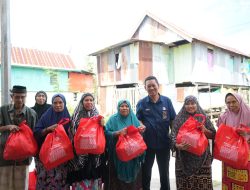 Semen Tonasa Tebar 6.200 Paket Sembako ke Masyarakat Pangkep