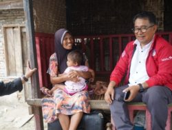 Perjalanan dari Majene ke Mamuju, Akmal Malik Kunjungi Keluarga Berisiko Stunting