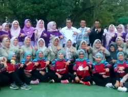 Rektor UNM Semangati Pertandingan Final Bola Voli Dharma Wanita UNM Vs FIKK