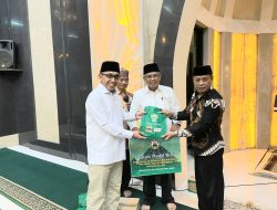 Panglima Ta’ Ajak Anak Yatim dan Kaum Duafa Buka Puasa Bersama