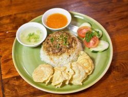 Akhir Tahun, Swiss-Belinn Panakkukang Hadirkan Promo “Festive Flavors, a Feast to Remember”