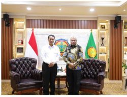 Sepekan Gubernur Mathius Fakhiri : Satu Bahasa Kasih untuk Papua