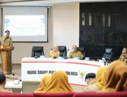Kepala DPPKB Makassar Buka Rapat Penyusunan Profil Kependudukan 2025
