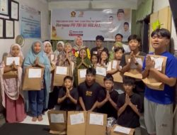 Bentuk Kepedulian, Ketua TIDAR Vonny Ameliani Berbagi Baju Lebaran ke Anak Yatim 