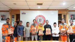 Dirut Lepas Jemaah Calon Haji Keluarga Besar PT Semen Tonasa